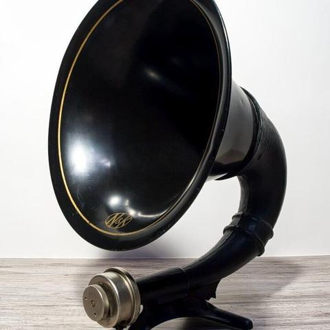 N&K horn speaker - side view