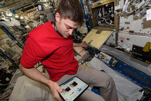 Iss071e462464.jpg