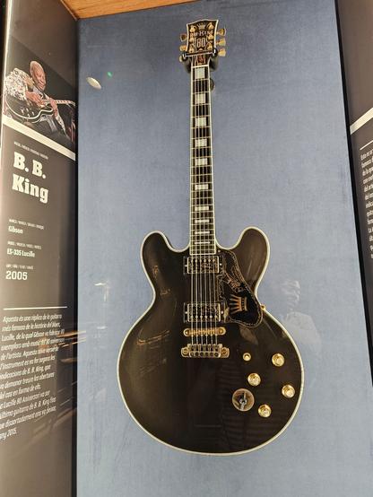Chitarra di BB King esposta a Barcellona