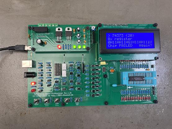 Retro Chip Tester Pro fully assembled displaying a fault in a 74LS373 logic chip that is inserted in the ZIF socket for testing.