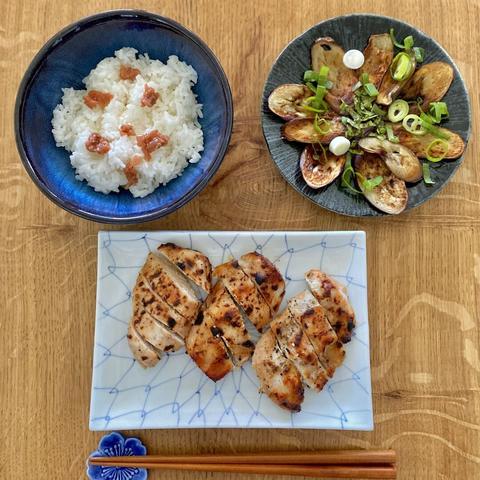 A close-up of my plate and bowls with the food as described in the post.