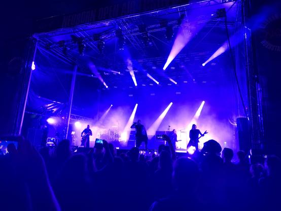 Combichrist auf der Bühne am NOAF