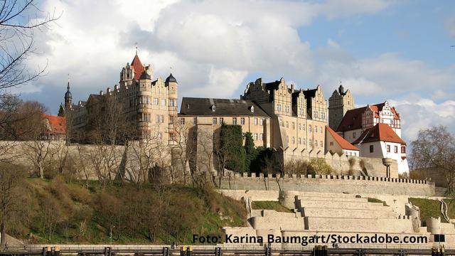 Das Bild zeigt das Schloss Bernburg.
