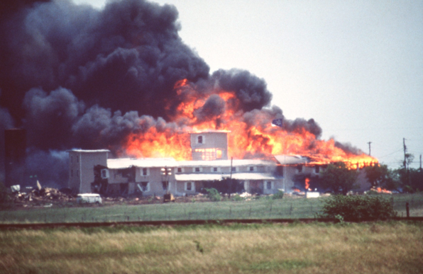 Waco 1993: Hasspropaganda der Anti-Sekten-Terroristen und ihre tödlichen Folgen. Teil 1