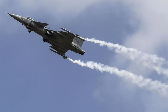 A SAAB Jas 39 Gripen in flight.