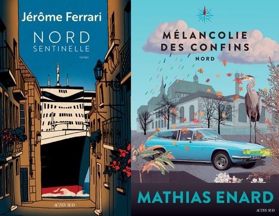 Couvertures des deux livres mentionnés côte-à-côte, Ferrari à gauche, Énard à droite. Qu’ils utilisent le mot « nord » sur les deux doit être par coïncidence : l’un étant élément du titre de l’histoire située au nord de la Corse (comme d’habitude, on dirait), l’autre désignant simplement le premier dans la séquence des titres de la série dont il est le début. L’image sur la gauche est une peinture figurative (un peu, mais pas trop naïve) d’une rue de petite ville méditerranéenne, aux maisons à deux étages droite et gauche et la perspective du chemin en pente vers la mer où l’on voit la proue menaçante d’un navire de croisière – scène que je connais de Venise, mais n’imaginait pas en Corse. L’autre couverture est une collage de plusieurs motifs comme la silhouette d’un grand bâtiment, une vieille break en bleu avec plaque minéralogique de Berlin, une grue (l’oiseau, pas de chantier) disproportionnément grand, et des feuilles mortes de toutes couleurs qui tombent sur tout cela – paraît que le récit est situé à Berlin ou en Marche de Brandebourg, en automne, et qu’on aura affaire à une épisode en hôpital. Je ne comprends pas l’oiseau, mais le livre sortira le 2 octobre et on le saura après, j’espère. En haut au milieu d’ailleurs la boussole avec uniquement la flèche du nord en rouge pour indiquer qu’il s’agit du premier tome.
