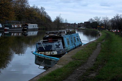 A photo titled "Sun Down", taken near Bridge 167, Kings Lock by Wildlife Terry on Flickr.