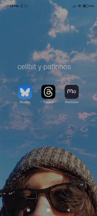 captura de carpeta con las apps moshido, blu sky, y threads