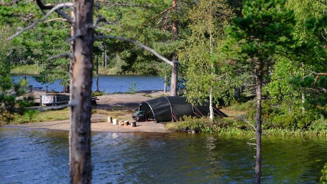 Camping am See.