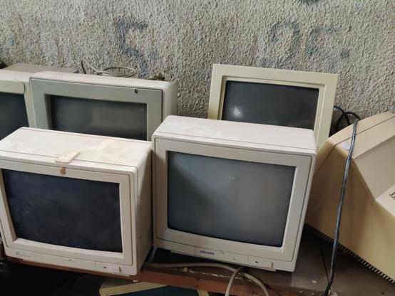 Olivetti and Mitsubishi branded CRT terminals.