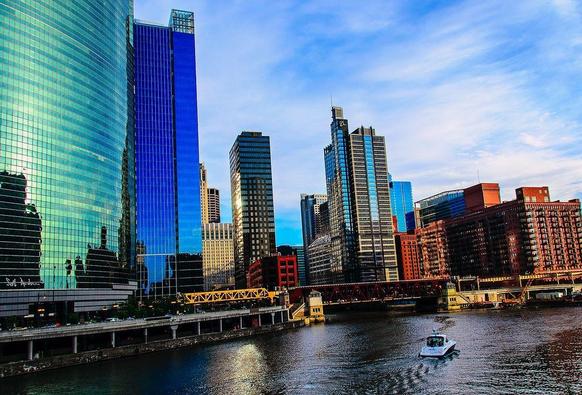 A view of Wacker Drive skyscrapers from Wolf Point across the Chicago River