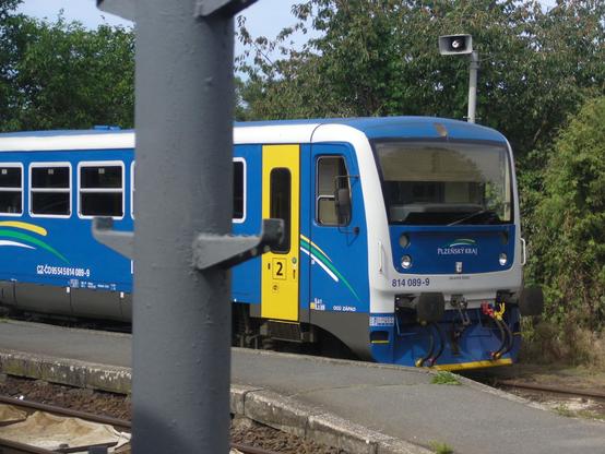 A diesel train from the Plžen area near the western Czech border.