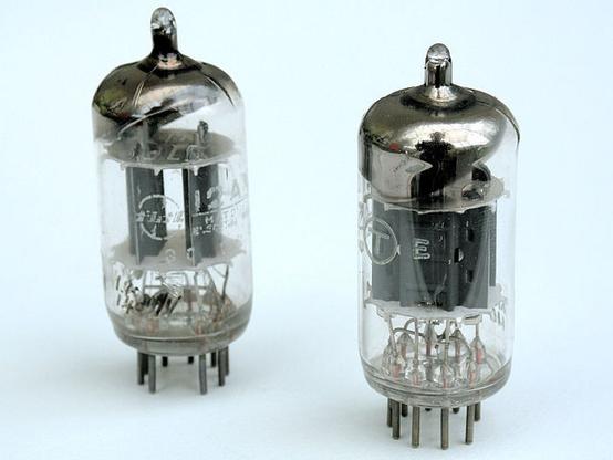 Des triodes 12AX7