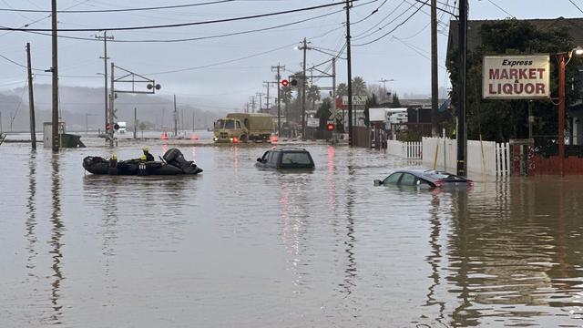 photo - flooding in Southern California, USA