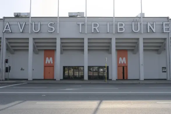 The back of the tribune, with an AVUS TRIBUNE sign above the entrance.
