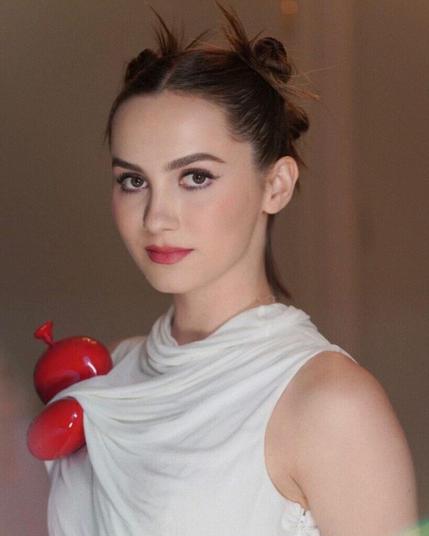 Maude Apatow