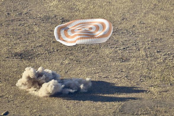 Expedition_71_Soyuz_Landing_(NHQ202409230011).jpg