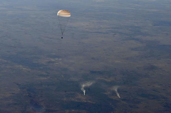 Expedition_71_Soyuz_Landing_(NHQ202409230007).jpg