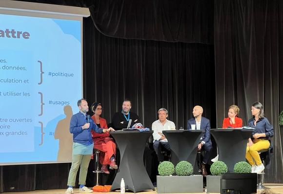 Photo de l'intervention de Emma Ghariani et Geoffrey Aldebert.