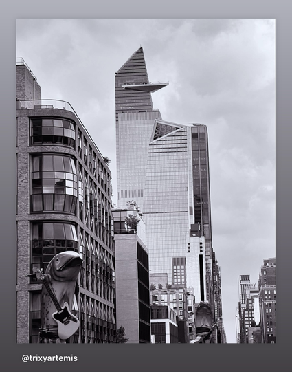 30 Hudson Yards is a supertall skyscraper on the West Side of Midtown Manhattan in New York City. Located near Hell's Kitchen, Chelsea, and the Penn Station area, the building is part of the Hudson Yards Redevelopment Project, a plan to redevelop the Metropolitan Transportation Authority's West Side Yard. It is the sixth-tallest building in New York City and the eighth-tallest in the United States  Architect: Kohn Pedersen Fox