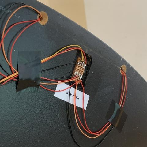 Level-crossing light wires