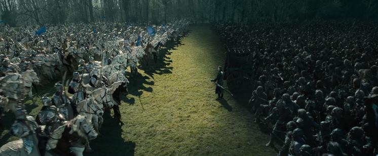 Screenshot: Die Ringe der macht, 2x7. Elben gegen Orks.