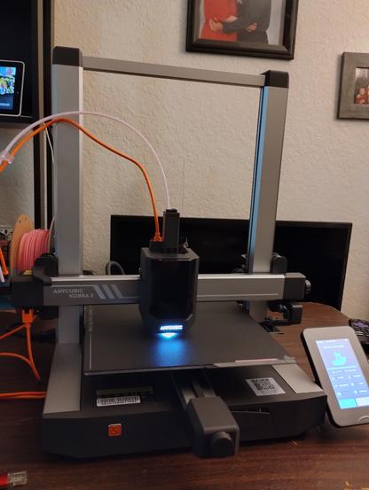My new Anycubic Kobra 3 3D printer - printing a Benchy boat