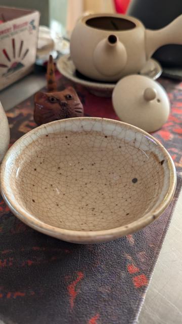 Yellow tea in a crackleware bowl