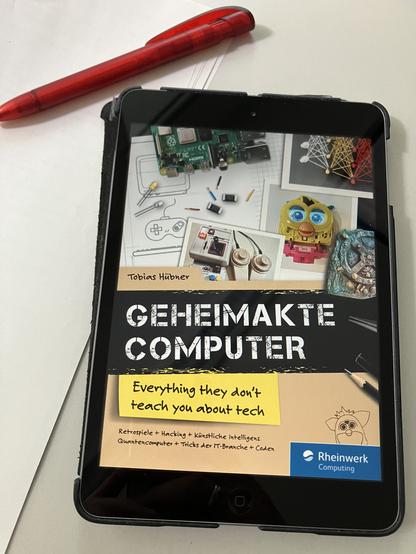 Das Buch "Geheimakte Computer" von Tobias Hübner auf meinem alten iPad als E-Book.