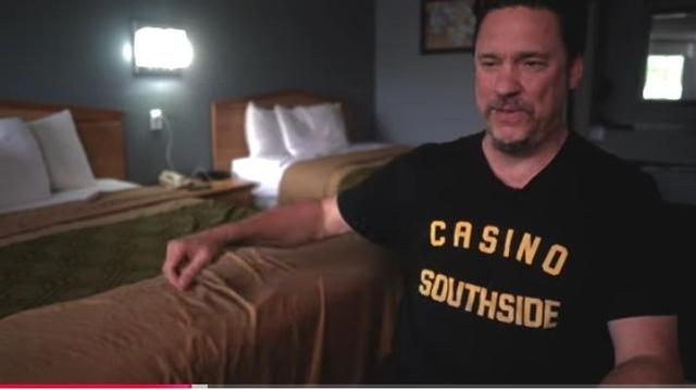 Jesse Dayton gets a call...