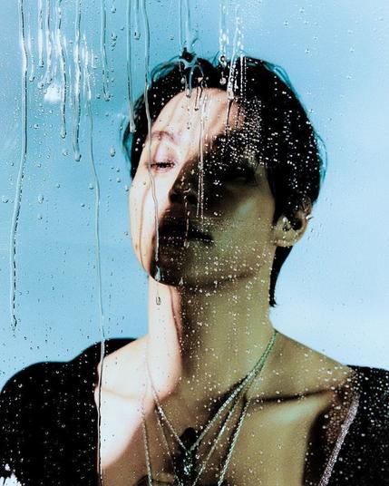 Woosung in promo art for [4444]