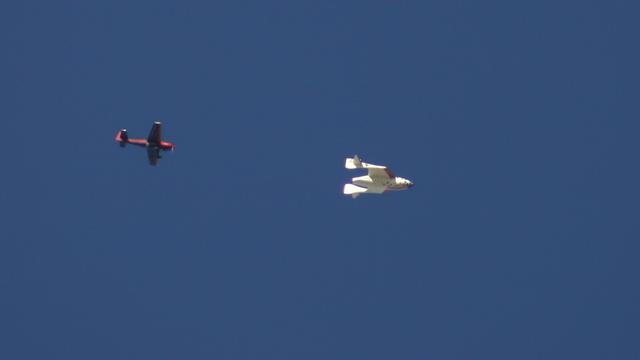 SpaceShipOne returns gliding to Mojave Spaceport KMHV after a successful space flight to 112km/367,500ft which won the $10M X-Prize and beat the X-15 winged-flight altitude record

October 4, 2004, Mojave, California

photo by Ian Kluft