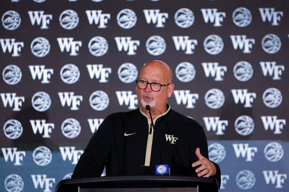 Head coach Steve Forbes