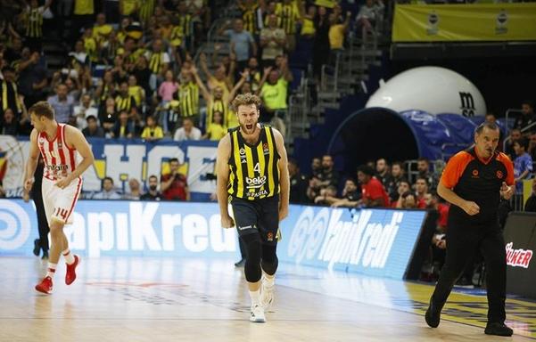 #italiansdoitbetter 2024-25: #NikMelli e #MarcoSpissu geniali, le loro giocate regalano l’overtime che ha dato la vittoria a Fenerbahçe Beko e Casademont Zaragoza - By Laura Cristaldi 
https://all-around.net/p/259251