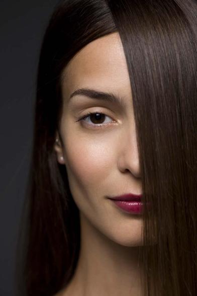 beauty shot of model Mariana Braga