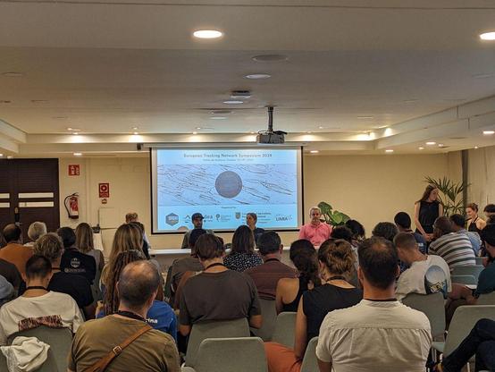 photo of panel discussion with acoustic telemetry manufacturers