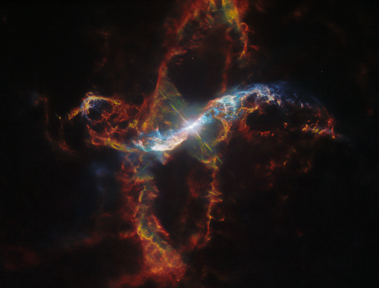 R_Aquarii_(WFC3_Image)_(2024-021).png