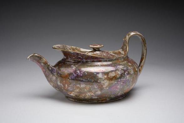 An early 19th century ‘Moonlight Lustre’ teapot from Wedgewood