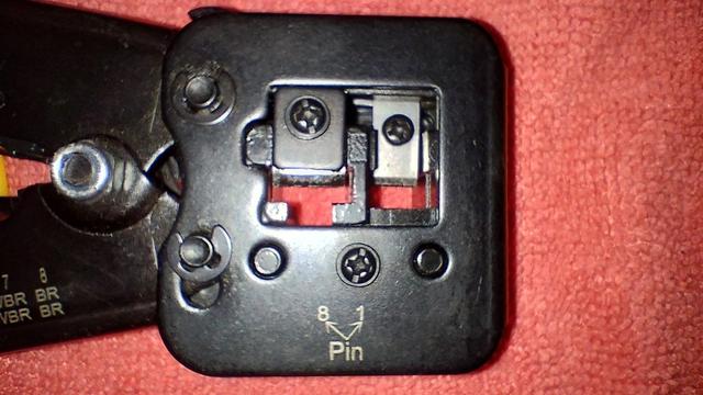 Same zoomed in showing the blades and correct orientation from where the numbering of the pins start, in other words it starts from the right side.