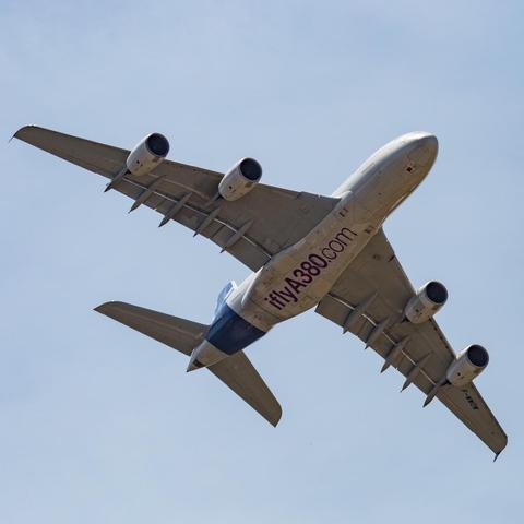 Airbus A380 display at Paris Airshow 2017 #A380 #Airbus #Aircraft #Airplanes #Airshow #Avgeek #Aviation #France #Paris #ParisAirshow #PAS17 #Travel