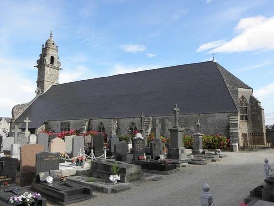 Eglise Saint-Pierre à #SaintPoldeLéon (#Finistère) L'église Saint-Pierre est attestée à partir de 1497, mais la construction remonte à la fin du XIVe siècle et à la première moitié du XVe siècle (choeur, mur su...
Suite 👉 https://monumentum.fr/monument-historique/pa29000027/saint-pol-de-leon-eglise-saint-pierre
#Patrimoine #MonumentHistorique
Photo CC-BY-SA 4.0 : GO69