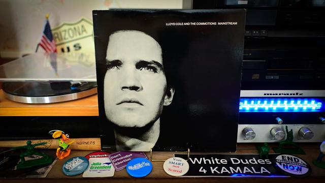 "Mainstream" by Lloyd Cole and the Commotions released this day in 1987.