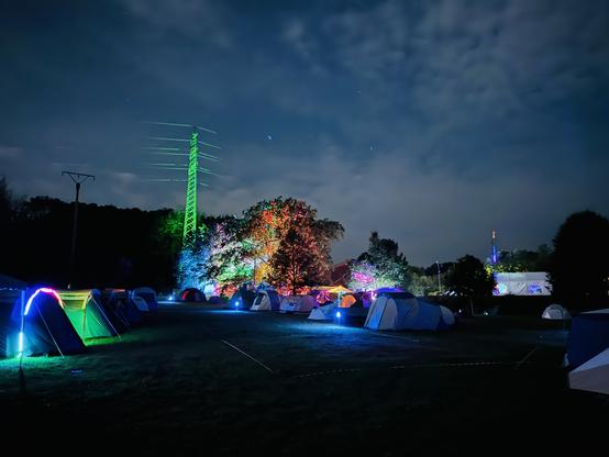 Foto vom Zeltplatz bei Nacht