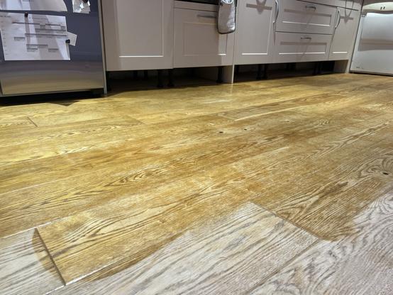 Here's the floor that I've sanded and oiled. It's a very good start!