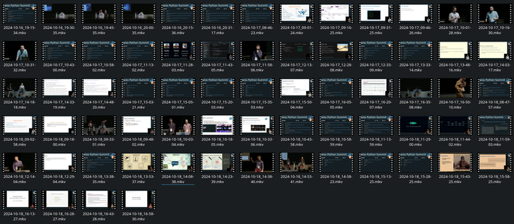 Screenshot of the file browser showing tiles of all recorded video snippets.