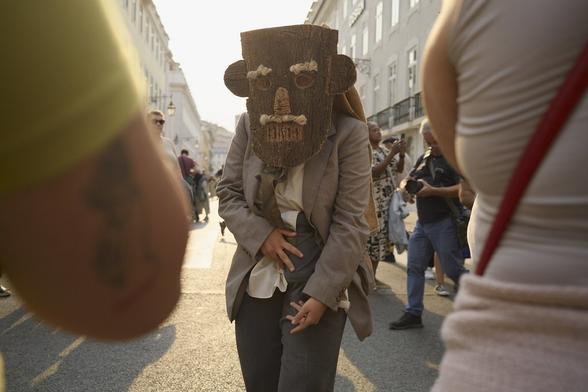 Parade in downtown Lisbon, in an event that gathered several masked traditions throughout Europe.

[ <a href="http://photos.joaoalmeidaphotography.com/?utm_source=flickr&amp;utm_medium=photo&amp;utm_campaign=networking" rel="noreferrer nofollow">portfolio</a> | <a href="http://blog.joaoalmeidaphotography.com/?utm_source=flickr&amp;utm_medium=photo&amp;utm_campaign=networking" rel="noreferrer nofollow">blog</a> | <a href="http://www.instagram.com/t3mujin" rel="noreferrer nofollow">instagram</a> | <a href="http://t3mujinpack.joaoalmeidaphotography.com?utm_source=flickr&amp;utm_medium=photo&amp;utm_campaign=networking" rel="noreferrer nofollow">t3mujinpack - darktable film presets</a> ]