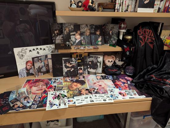 A ridiculous amount of stray kids merchandise to have somehow acquired in the space of a weekend