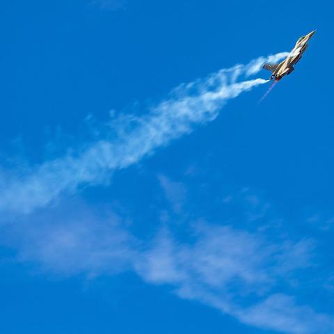 Hellenic Air Force F-16 performing at Belgian Air Force Days #avgeek #bafdays #belgium #aviation #military #f16 #generaldynamics #airshow #airshows #planes #airforce #aircraft #airplane #air #travel #greece #blue #sky #tiger #nato #natotigers #pilot #instaplane #instaaviation #planes #planespotting #plane #aviationphotos #aviationphotography #militaryaviation