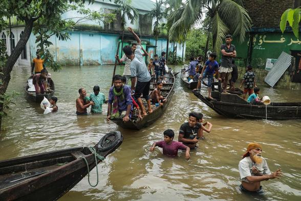 photo - flooding in Bangladesh