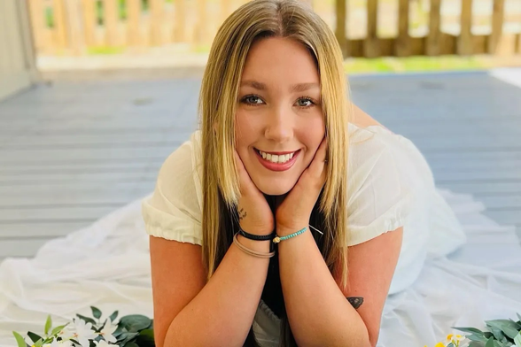 Nevaeh Crain, the teen who died in a hospital having a miscarriage she couldn’t get medical care for. She was someone’s baby.